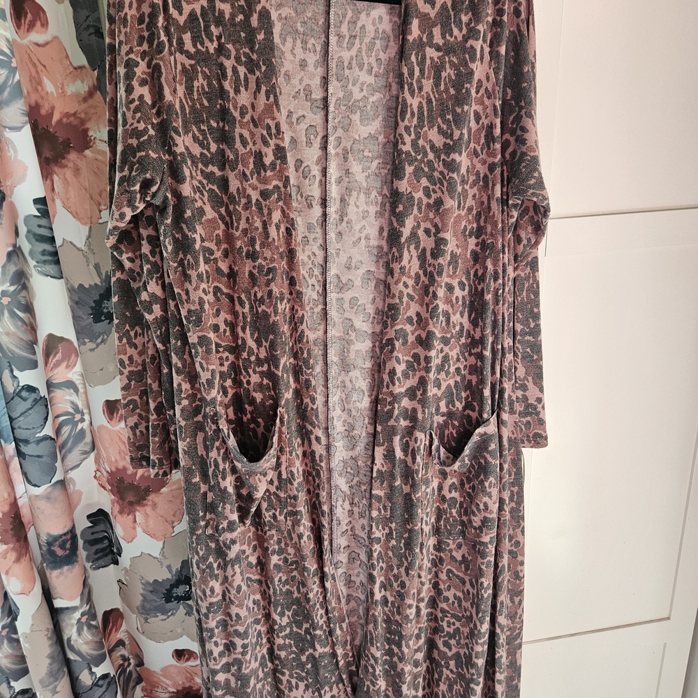Lularoe Sarah Leopard Print Duster, Size XL
